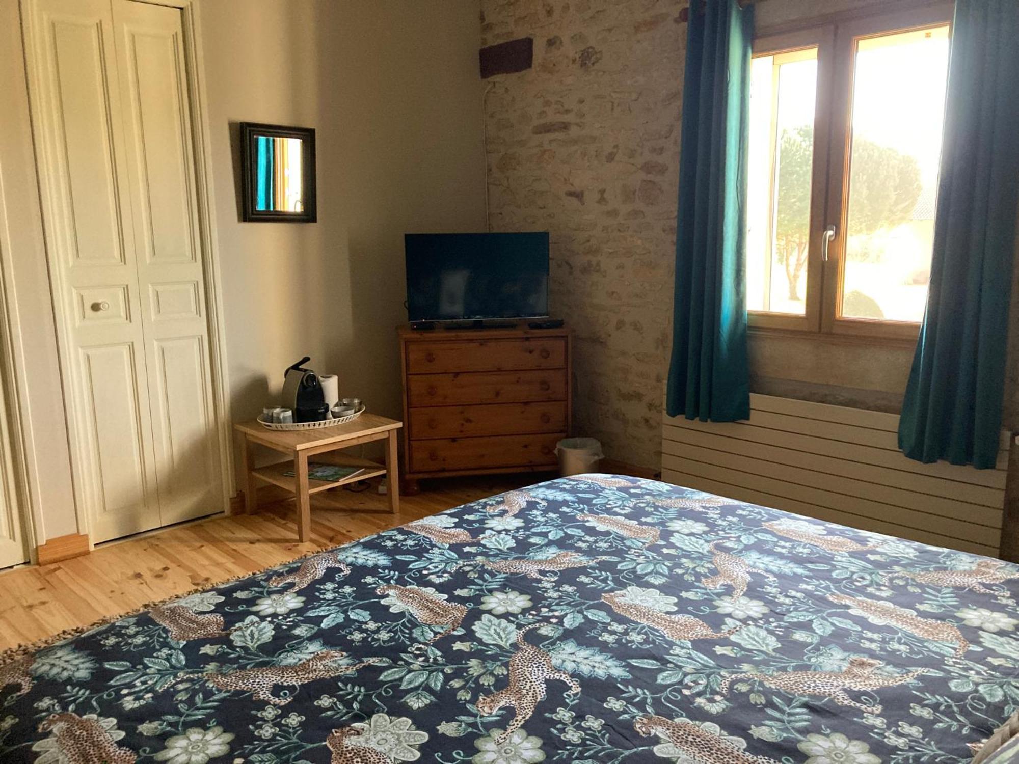 La Grange Bed & Breakfast Blanzay Bagian luar foto